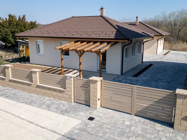 Eladó ház Dunaföldvár, Külső Kertek köz 29/a 89 nm