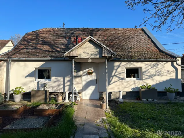 Eladó ház Győr, Újváros 54 nm