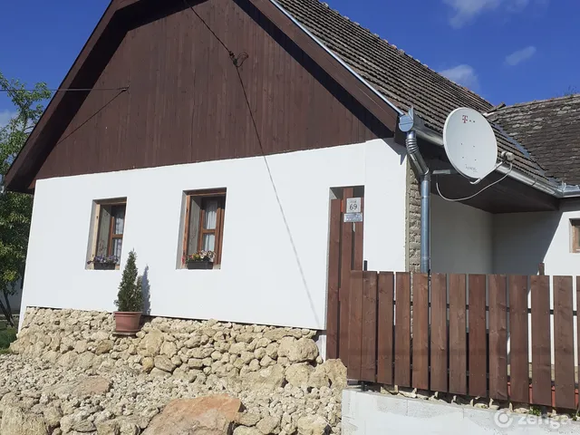 Eladó ház Szárazd 110 nm