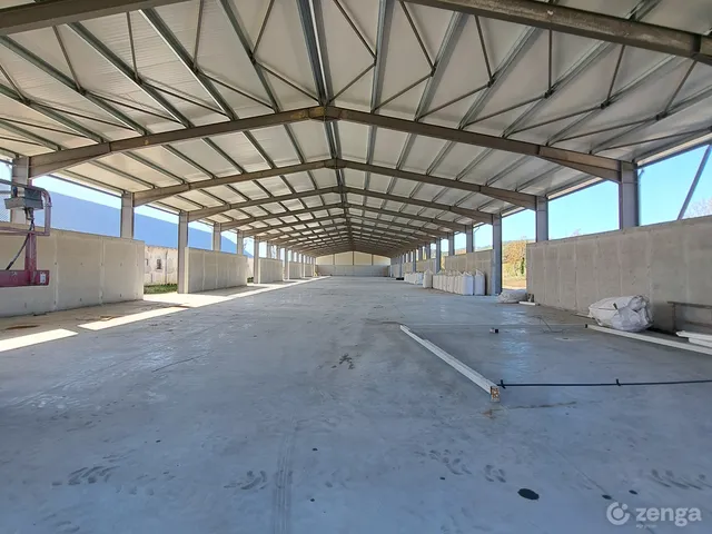 Kiadó kereskedelmi és ipari ingatlan Alsónemesapáti 2000 nm