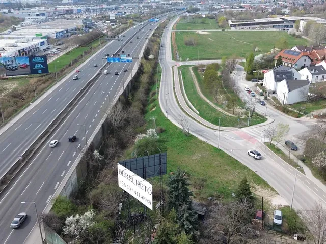 Eladó kereskedelmi és ipari ingatlan Budaörs, Szellő utca 1500 nm