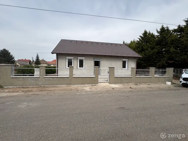 Eladó ház Tokod 128 nm