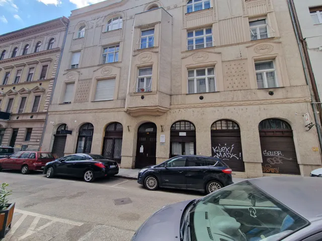 Eladó lakás Budapest VI. kerület, Nagykörúton kívüli terület 45 nm