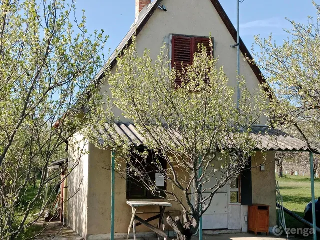 Eladó mezőgazdasági ingatlan Zámoly 1167 nm