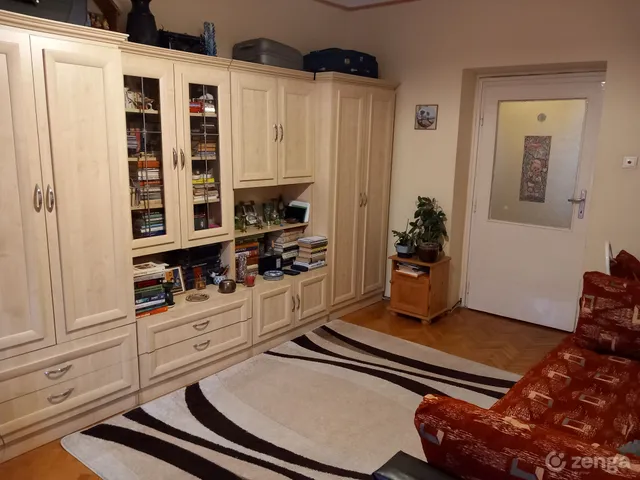 Eladó lakás Pécs, Uránváros 39 nm