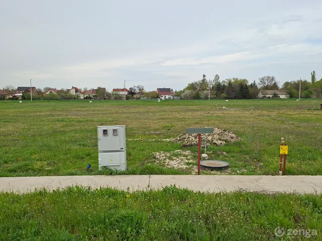 Eladó telek Deszk 848 nm