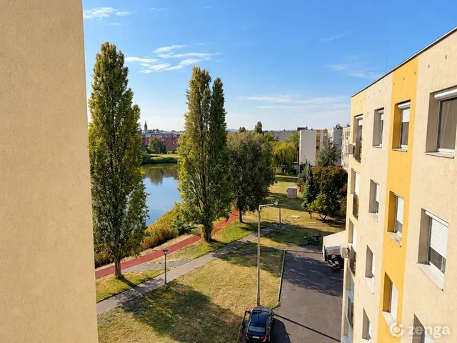 Eladó lakás Győr, József Attila-lakótelep 58 nm