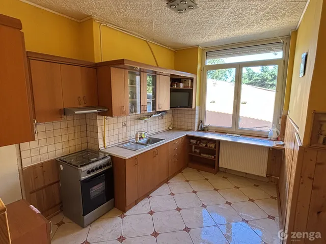 Eladó ház Komárom 141 nm