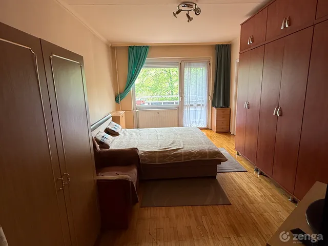 Eladó lakás Szeged, Makkosház 61 nm