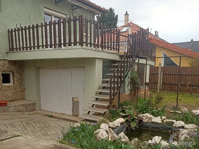 Eladó ház Budapest XVIII. kerület, Kossuth Ferenc-telep 100 nm