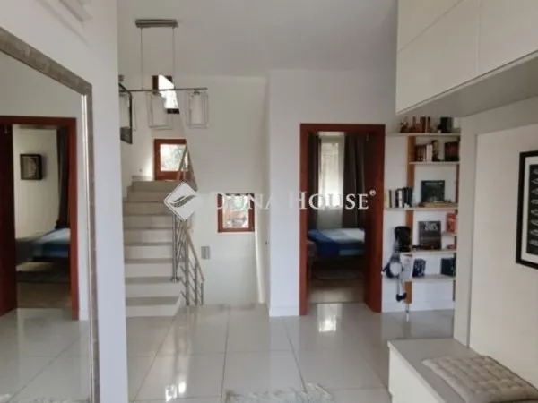 Eladó ház Leányfalu 259 nm