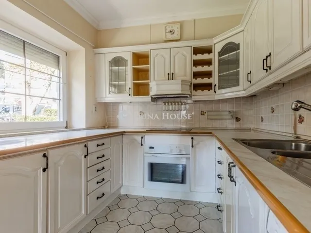 Eladó ház Budapest II. kerület 210 nm