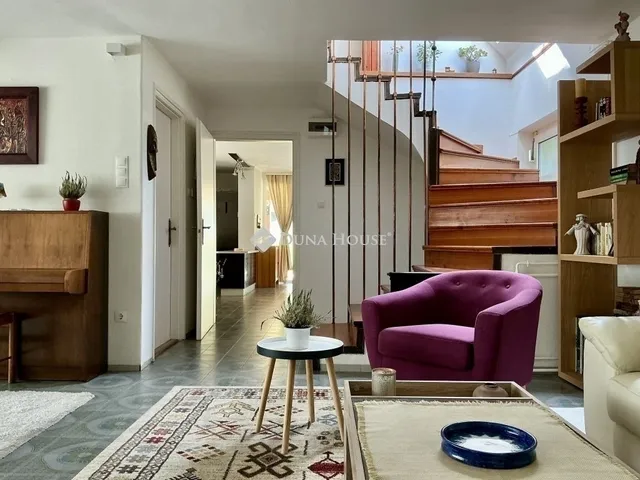 Eladó ház Budapest III. kerület 300 nm