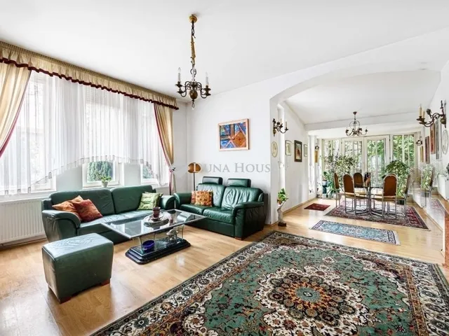 Eladó ház Budapest II. kerület 318 nm