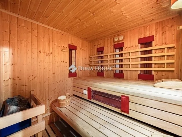 Eladó ház Budapest II. kerület 318 nm