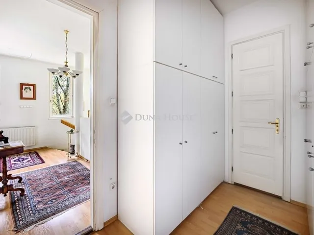 Eladó ház Budapest II. kerület 318 nm