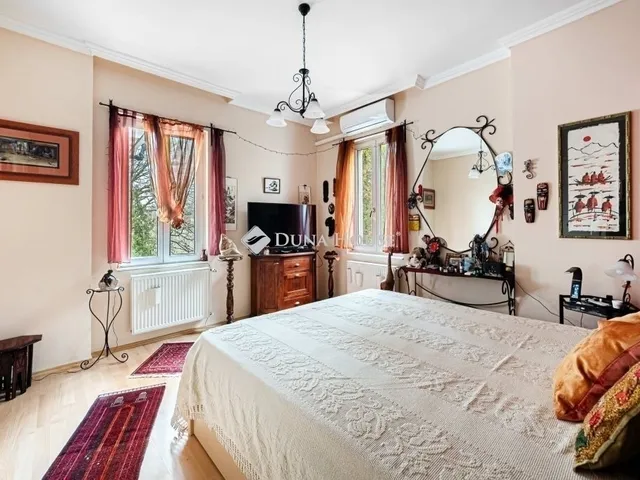 Eladó ház Budapest II. kerület 318 nm