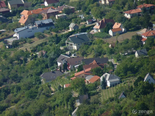 Eladó ház Pécs, Aranyhegy 250 nm