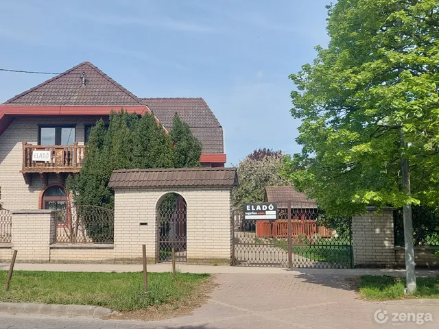 Eladó ház Biatorbágy, Bia 240 nm