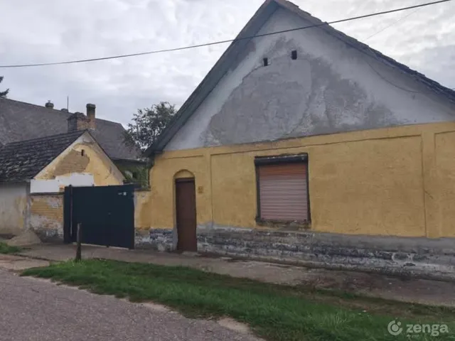 Eladó ház Dunaföldvár 120 nm