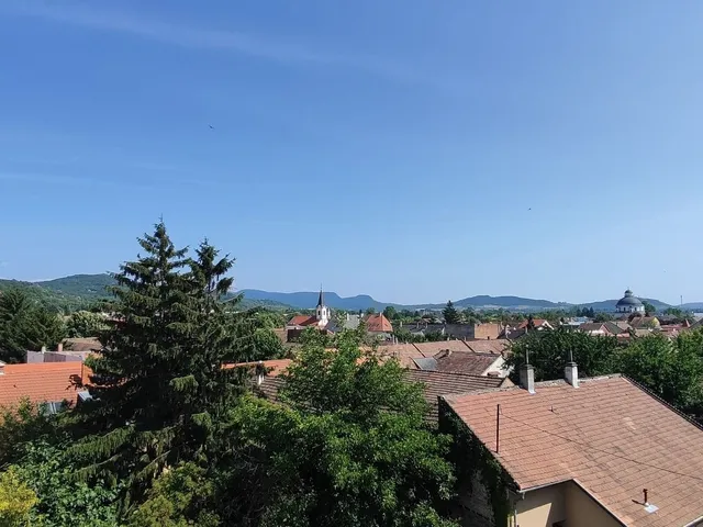 Eladó lakás Esztergom 48 nm