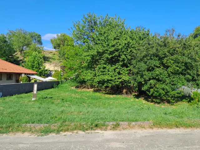 Eladó telek Lábatlan, Rozália 1543 nm