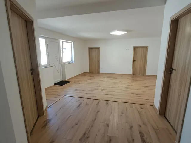 Eladó ház Nyergesújfalu 100 nm