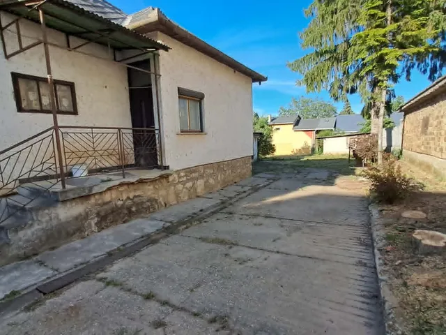 Eladó ház Lábatlan 95 nm