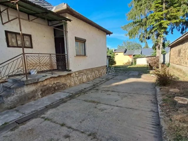 Eladó ház Lábatlan, Gerecse utca 95 nm