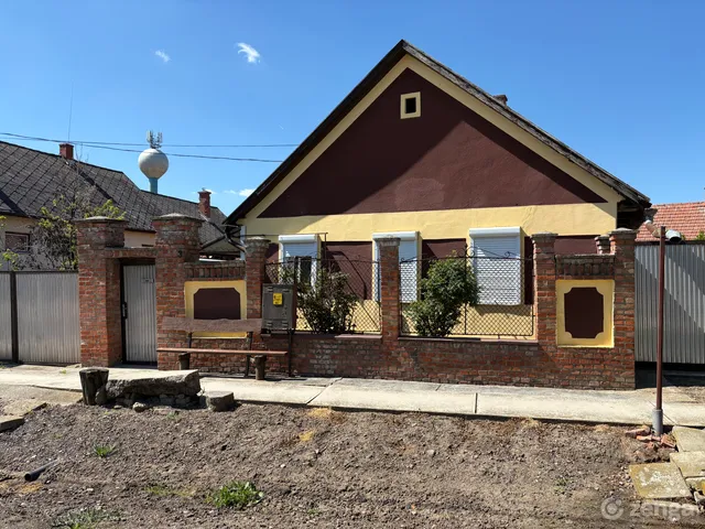 Eladó ház Méhkerék 90 nm