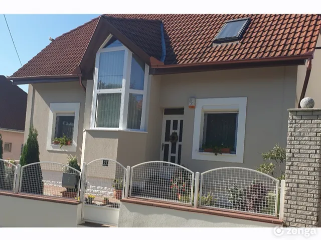 Eladó ház Pécs 170 nm