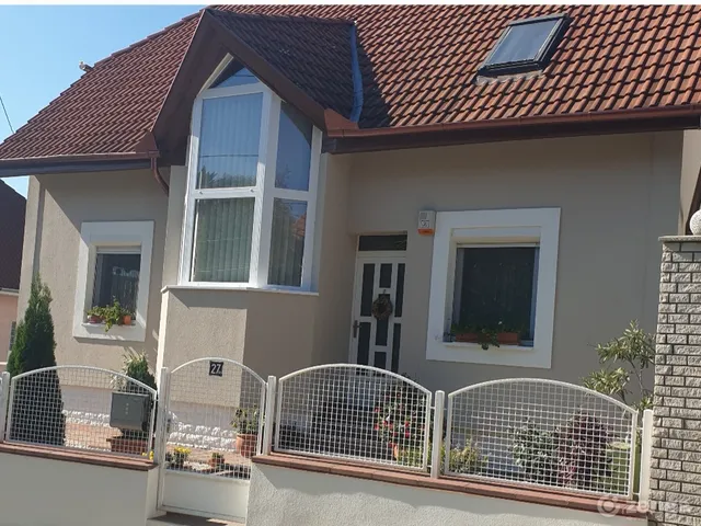 Eladó ház Pécs 170 nm