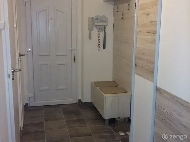 Eladó lakás Győr, Adyváros 53 nm