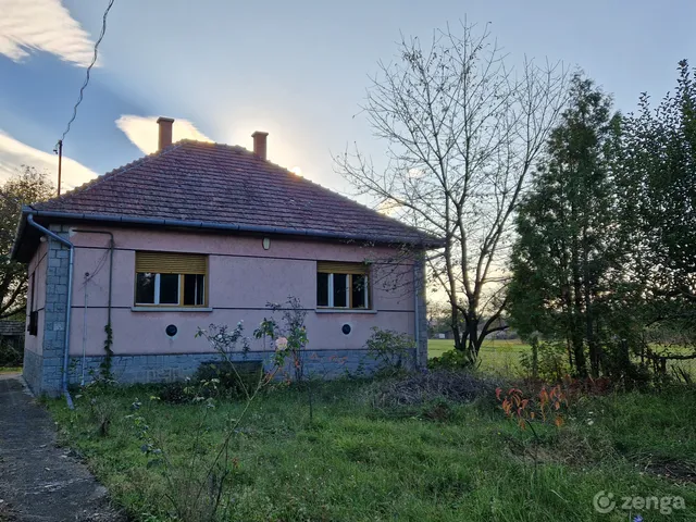 Eladó ház Vámosmikola 80 nm