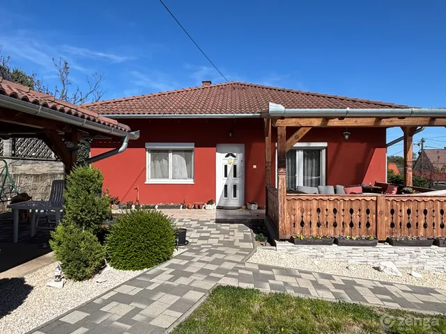 Eladó ház Pécs, Patacs 133 nm