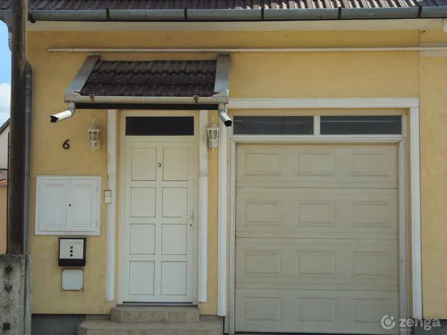 Eladó ház Gyula, Nagyrománváros 93 nm