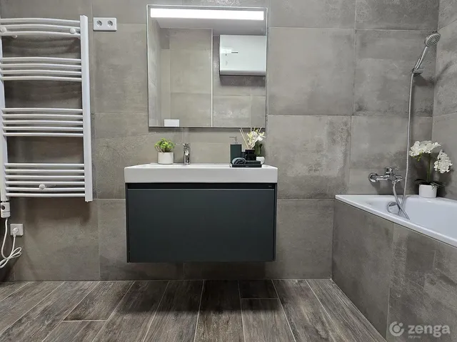 Eladó lakás Budapest IV. kerület, Újpest, Attila utca 150 75 nm