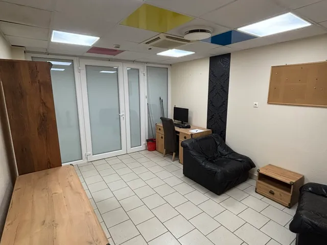 Kiadó kereskedelmi és ipari ingatlan Debrecen, Belváros, Hal köz 20 nm