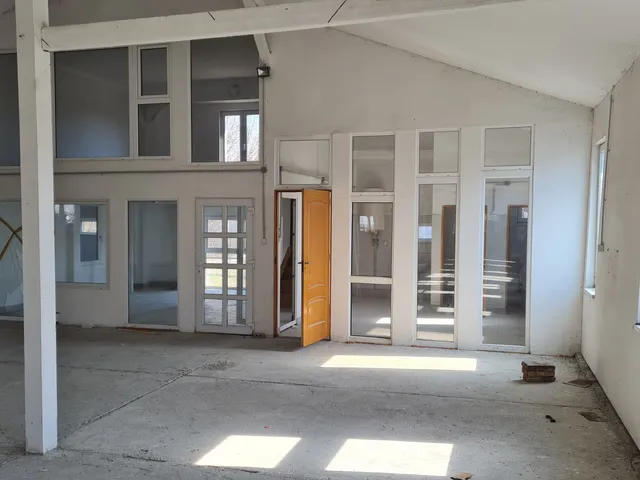 Kiadó kereskedelmi és ipari ingatlan Hajdúsámson, Jánostavadűlő 500 nm