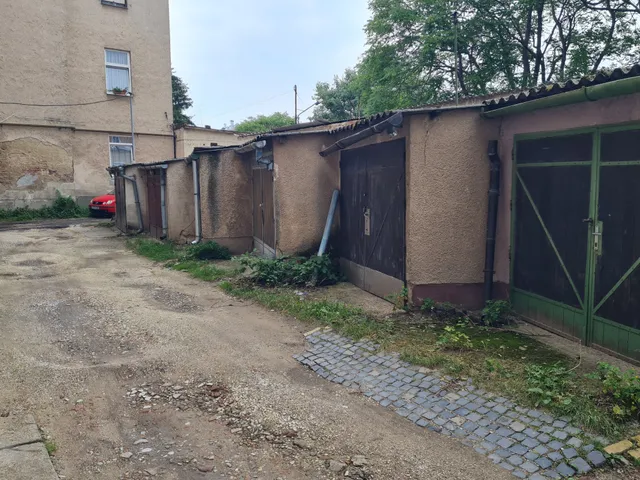 Eladó garázs Debrecen, Belváros, Vásáry István utca 3B 14 nm