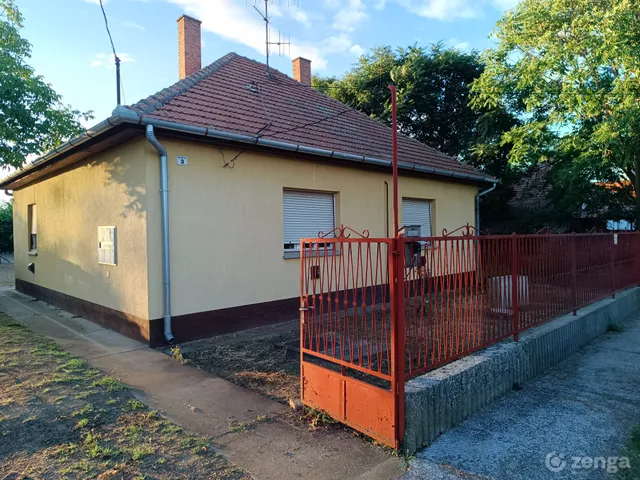 Eladó ház Öttömös, Petőfi utca 110 nm