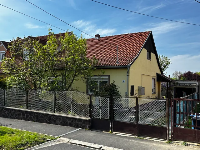 Eladó ház Kaposvár, Donner 98 nm