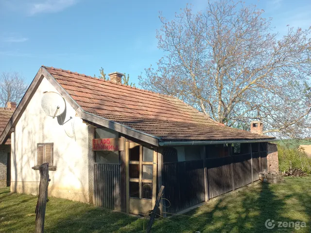 Eladó üdülő és hétvégi ház Pacsa 84 nm