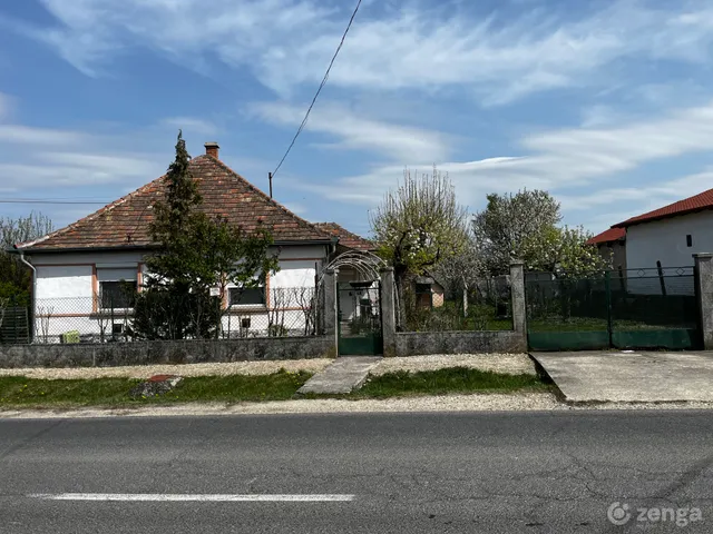 Eladó ház Nádasdladány 101 nm