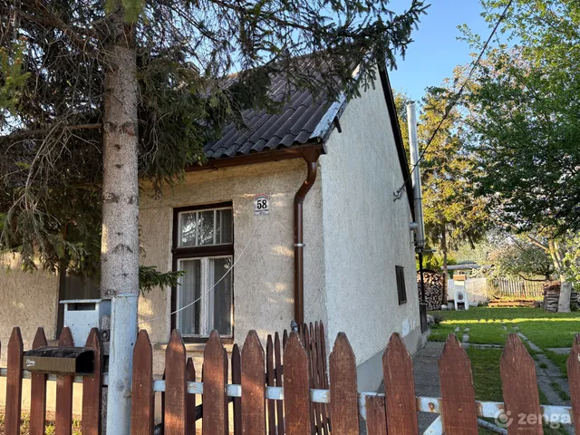 Eladó ház Komárom 65 nm