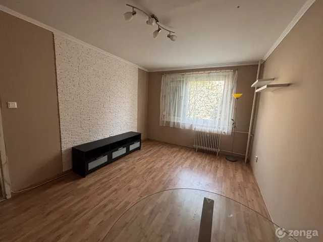 Eladó lakás Győr, Adyváros 53 nm