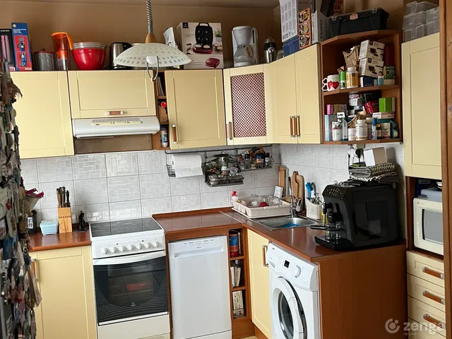 Eladó lakás Pécs, Siklósi városrész, Csikor Kálmán utca 9 68 nm