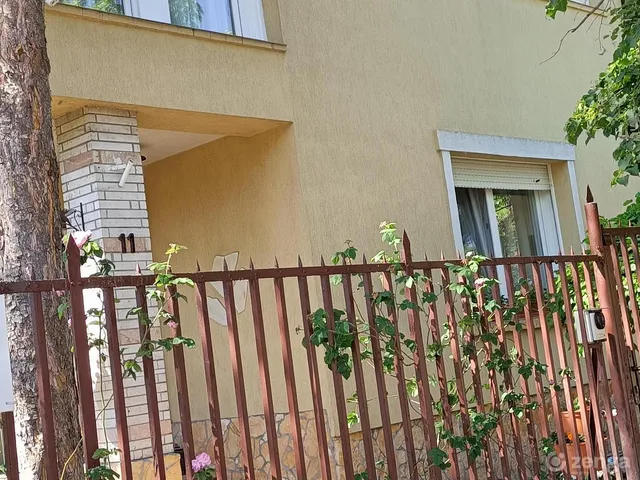 Eladó ház Budapest XV. kerület, Rákospalota, Meixner Ildikó tér 11 113 nm
