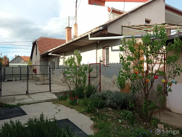 Eladó ház Gyöngyös, Felsőváros, Őrálló út 60 nm