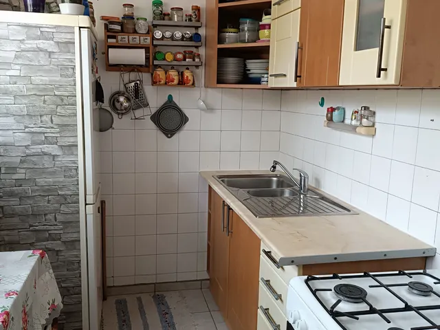 Eladó lakás Győr, Adyváros, Ifjúság krt.  53 nm